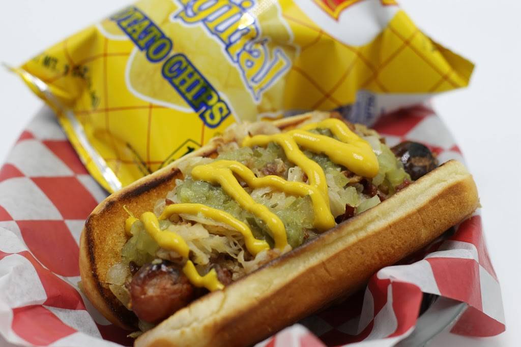 Rathskeller Food & Spirits | restaurant | 600 E Midland St, Bay City, MI 48706, USA | 9898920621 OR +1 989-892-0621