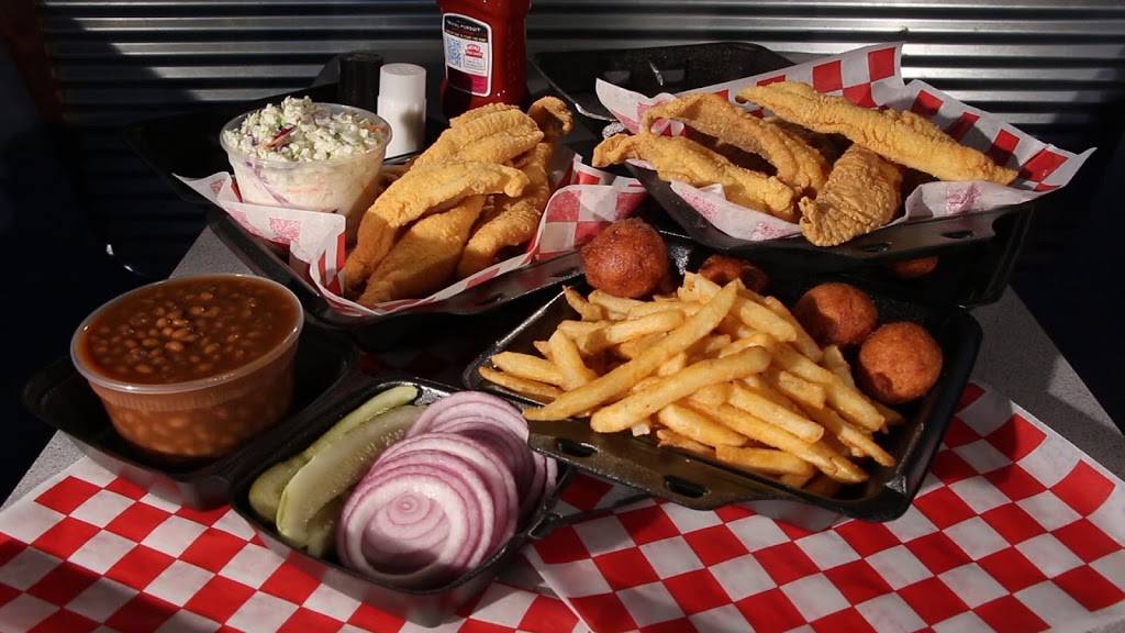 Murdocks Catfish | restaurant | 2612 Red Wolf Blvd, Jonesboro, AR 72401, USA | 8702067822 OR +1 870-206-7822