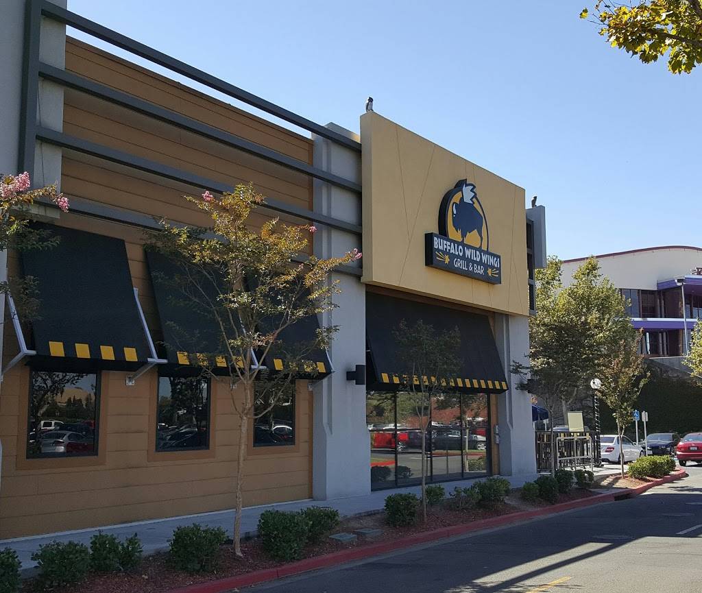 Buffalo Wild Wings | restaurant | 1350 Travis Blvd #1510, Fairfield, CA 94533, USA | 7074229964 OR +1 707-422-9964