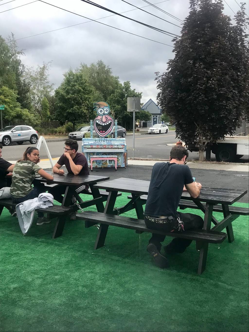 Slabtown Food Carts | restaurant | 2299 NW 23rd Ave, Portland, OR 97210, USA | 5038415923 OR +1 503-841-5923