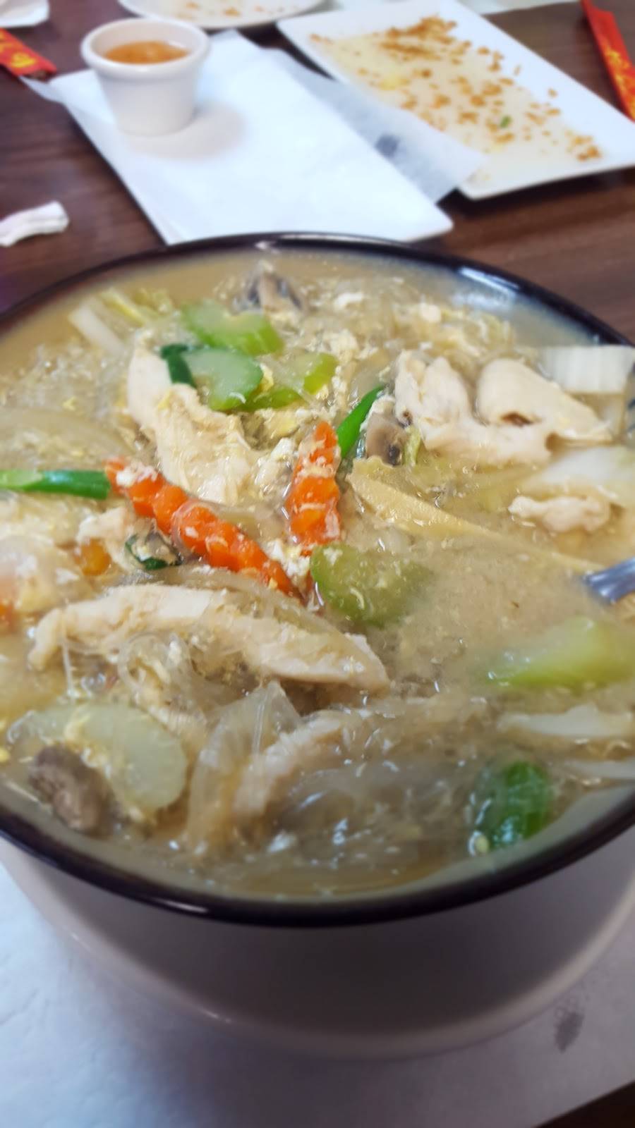 Jack & Jin’s | restaurant | 1406 N Main St, Findlay, OH 45840, USA | 4194272526 OR +1 419-427-2526