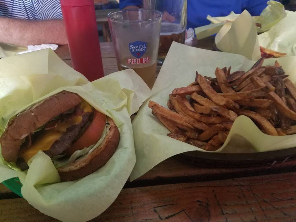 Thirsty Isle | restaurant | 4319 E Carson St, Long Beach, CA 90808, USA | 5624213571 OR +1 562-421-3571