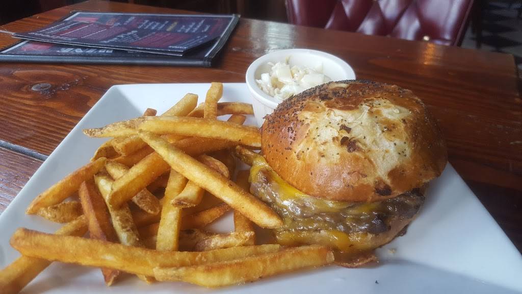 Lot 13 Long | restaurant | E 18th St, Bayonne, NJ 07002, USA | 2015355066 OR +1 201-535-5066