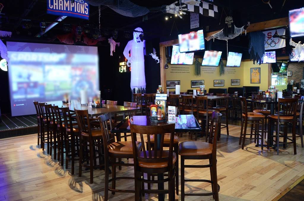 Mitchells Sports Bar & Grill | restaurant | 6179 W Jefferson Blvd b, Fort Wayne, IN 46804, USA | 2603875063 OR +1 260-387-5063