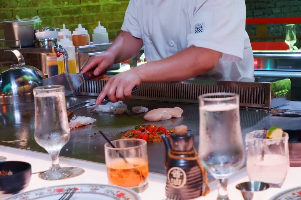 Chinito Latino | restaurant | 122 Dyckman St, New York, NY 10040, USA | 6465903628 OR +1 646-590-3628