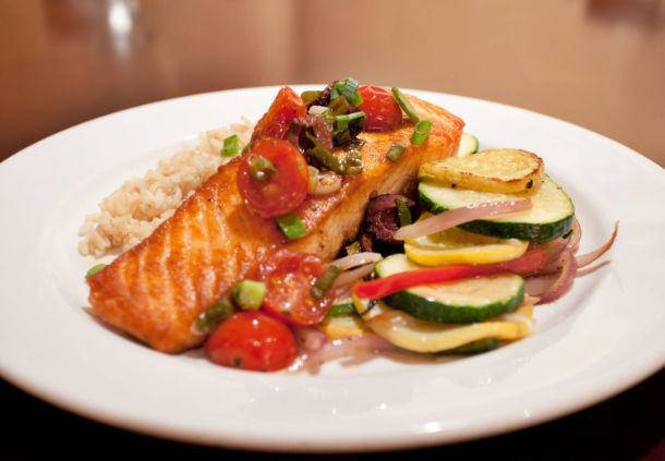 The Limestone Kitchen Restaurant & Lounge | night club | 4415 S IH 35 Frontage Rd, Austin, TX 78744, USA | 5124417900 OR +1 512-441-7900