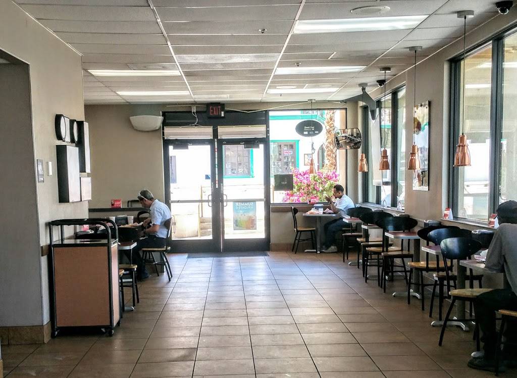 Jack in the Box | restaurant | 694 S Palm Canyon Dr, Palm Springs, CA 92264, USA | 7604162543 OR +1 760-416-2543