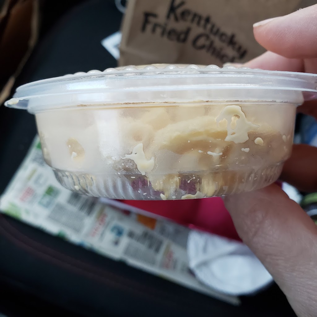 KFC | restaurant | 7601 Oswego Rd, Liverpool, NY 13090, USA | 3154091055 OR +1 315-409-1055