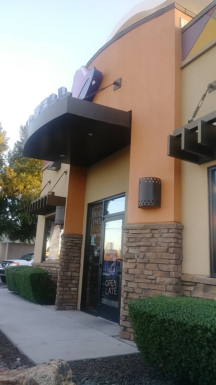 Taco Bell | meal takeaway | 15240 N 32nd St, Phoenix, AZ 85032, USA | 6024937404 OR +1 602-493-7404