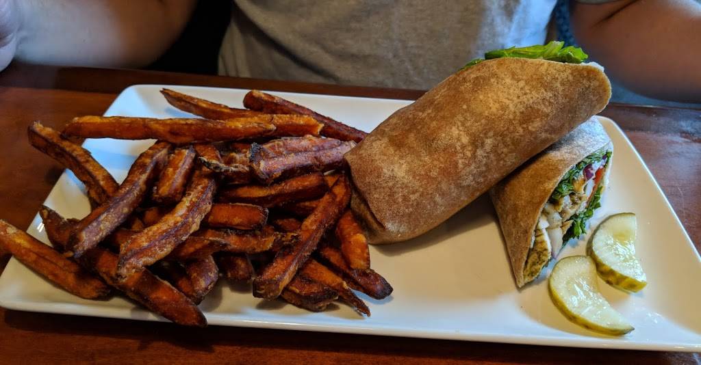 Fresco Pizza & Grill | restaurant | 228 S Newtown Street Rd, Newtown Square, PA 19073, USA | 6103564171 OR +1 610-356-4171