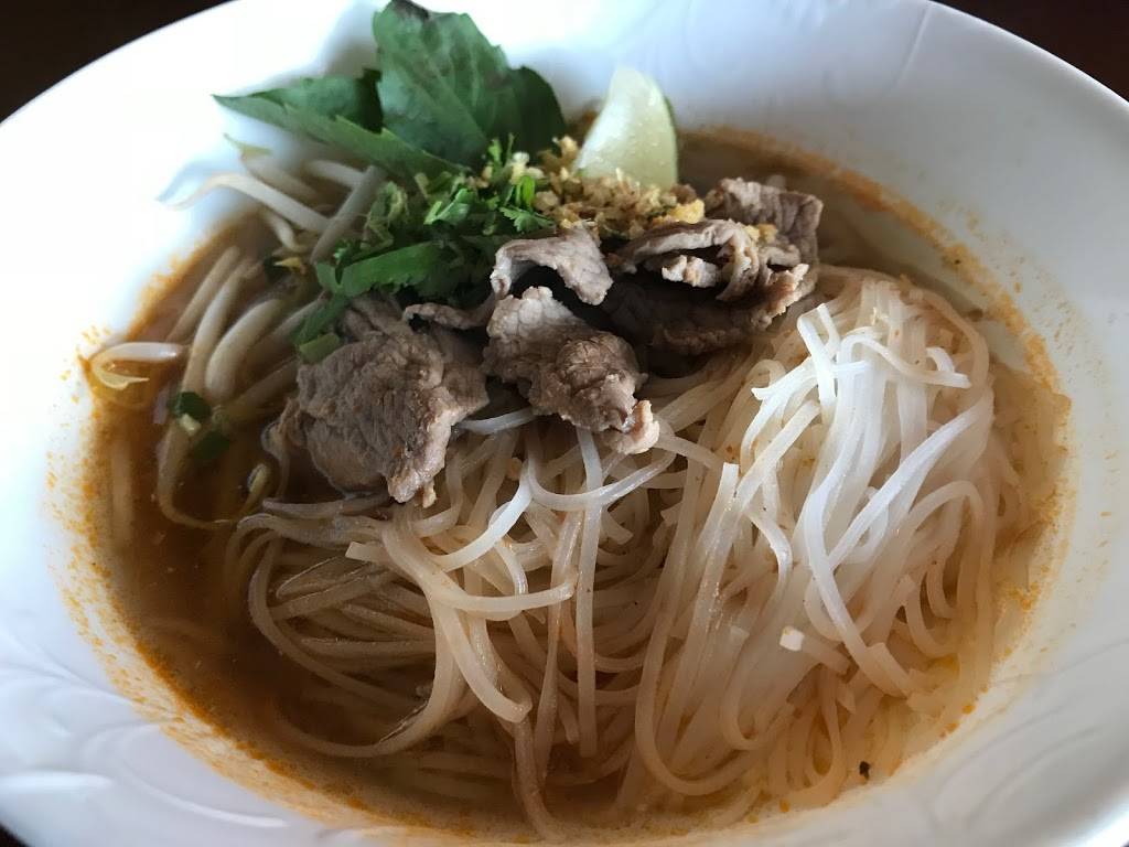 Sa-Bai Thong Thai Cuisine | meal delivery | 2840 University Ave, Madison, WI 53705, USA | 6082383100 OR +1 608-238-3100