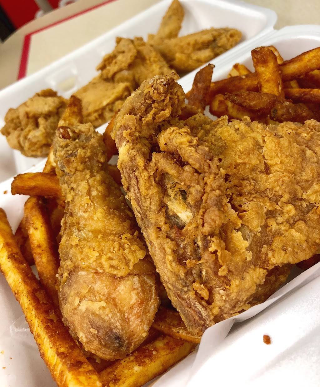 Four C | restaurant | 1758 Lawrence Ave E, Scarborough, ON M1R 2Y1, Canada | 6477483444 OR +1 647-748-3444