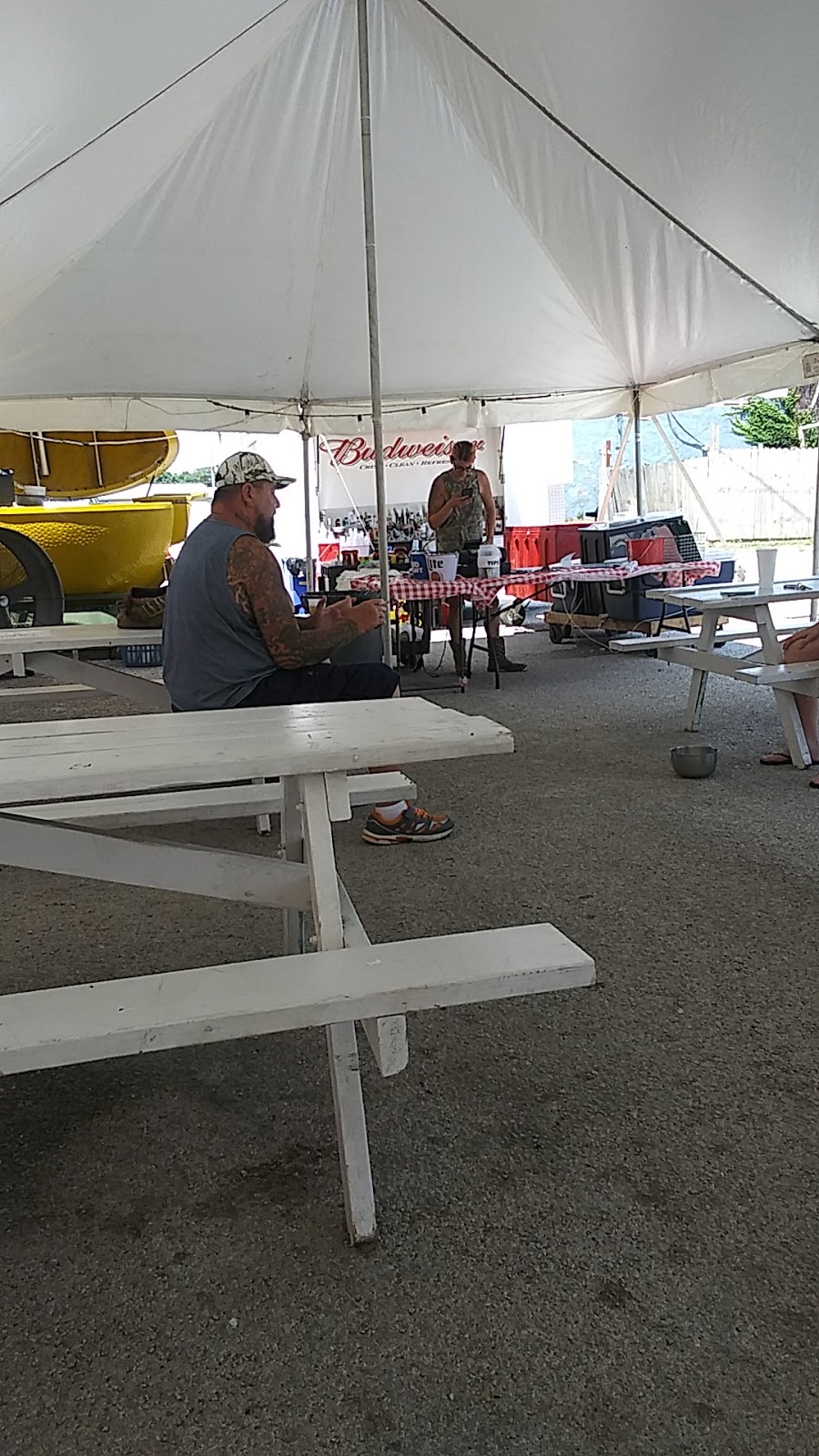 Mucks Place | restaurant | 12 E 2nd St, Pana, IL 62557, USA | 2172972300 OR +1 217-297-2300