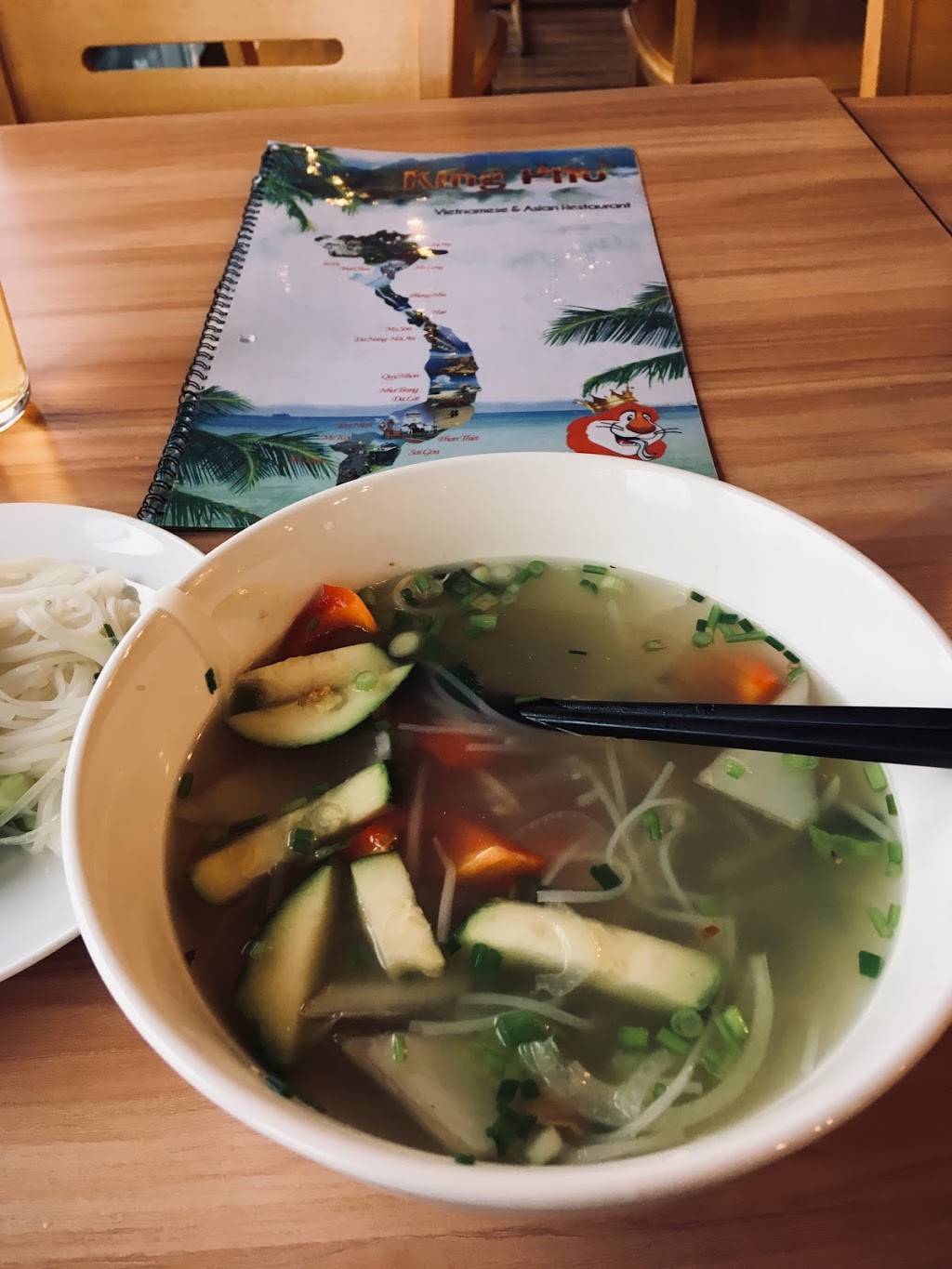 King Pho 2 | restaurant | 5659 N Lincoln Ave, Chicago, IL 60659, USA | 7736459369 OR +1 773-645-9369