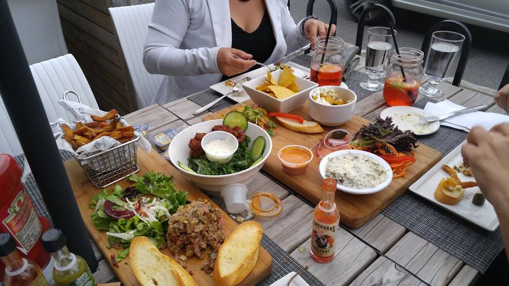 LÉtabli brasserie urbaine | restaurant | 1N6, 154 Rue Lindsay, Drummondville, QC J2C 4L1, Canada | 8198503030 OR +1 819-850-3030