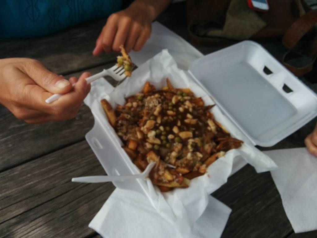 Davids Fresh Cut Fries | restaurant | 36 Lancaster St W, Kitchener, ON N2H 4S9, Canada | 5197482024 OR +1 519-748-2024