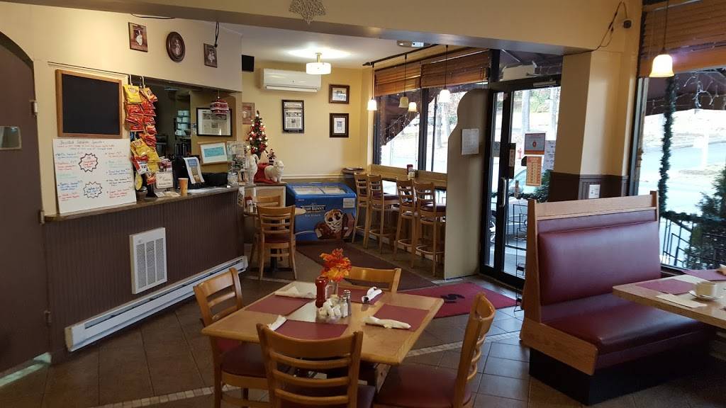 Bennys of Simsbury | restaurant | 2472, 562 Hopmeadow St, Simsbury, CT 06070, USA | 8606513700 OR +1 860-651-3700