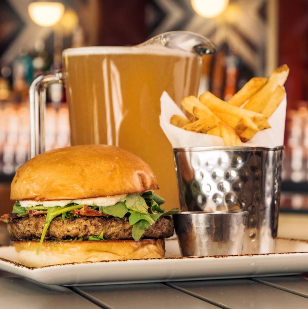 The Phoenician Tavern | restaurant | 6000 E Camelback Rd, Scottsdale, AZ 85251, USA | 4804232451 OR +1 480-423-2451