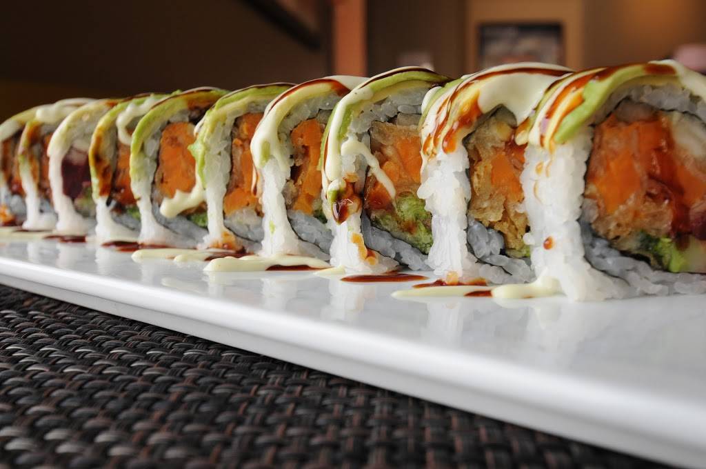 Hot Woks Cool Sushi | restaurant | 3930 N Pulaski Rd, Chicago, IL 60641, USA | 7732821818 OR +1 773-282-1818