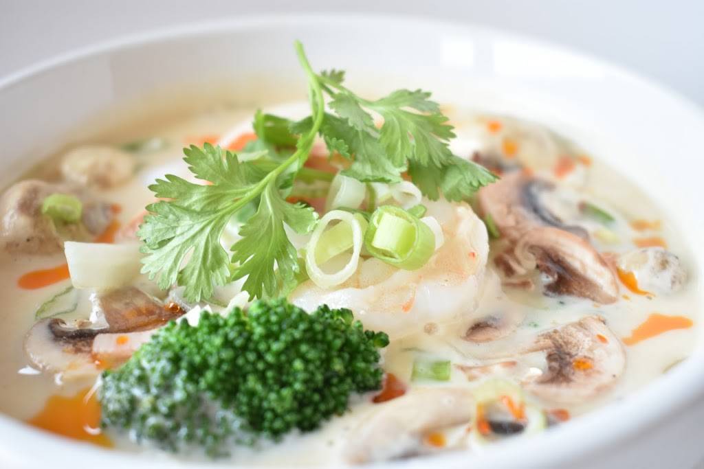 The Loft Thai & Sushi Bar | restaurant | 8308 Bennington Ct, Vallejo, CA 94591, USA | 7076472072 OR +1 707-647-2072