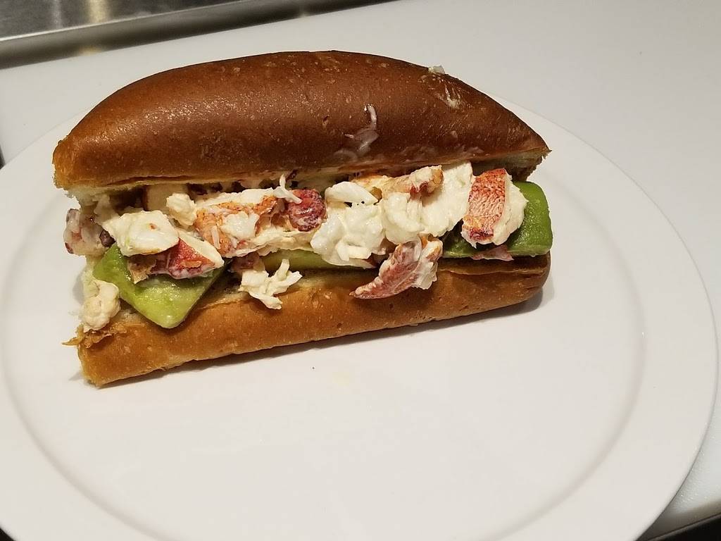 Mana Pool - Board Game Bistro | restaurant | 2100 Bloor St W #5a, Toronto, ON M6P 4C9, Canada | 4168093500 OR +1 416-809-3500