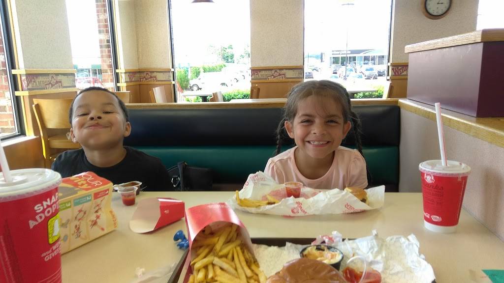 Wendys | restaurant | 359 Kidder St, Wilkes-Barre, PA 18702, USA | 5708261231 OR +1 570-826-1231