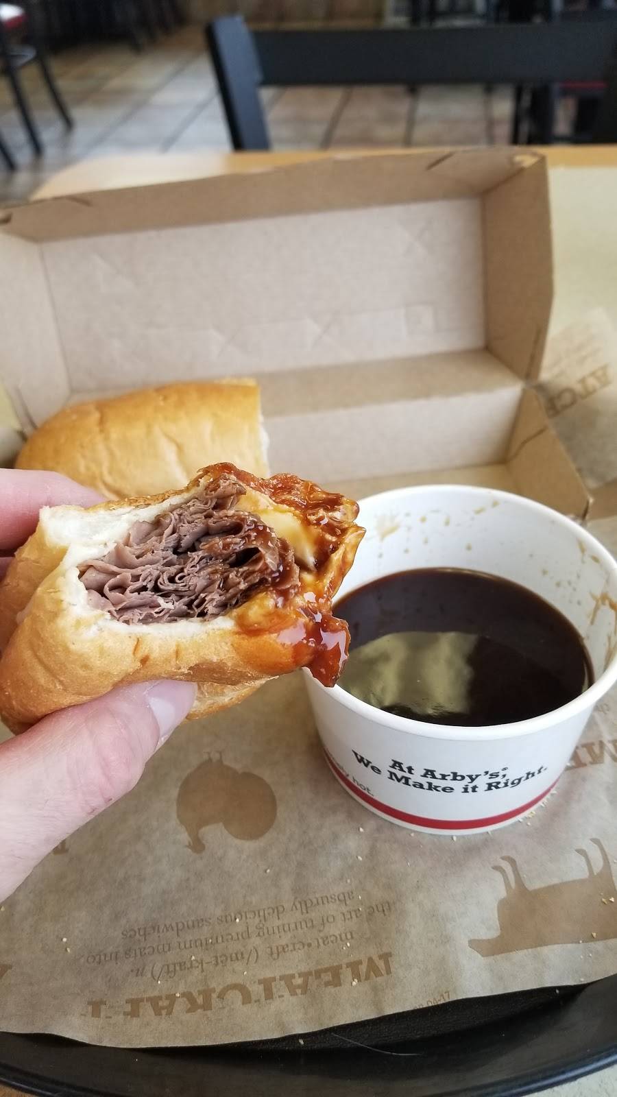 Arbys | meal takeaway | 9525 Santa Fe Dr, Overland Park, KS 66212, USA | 9133831700 OR +1 913-383-1700