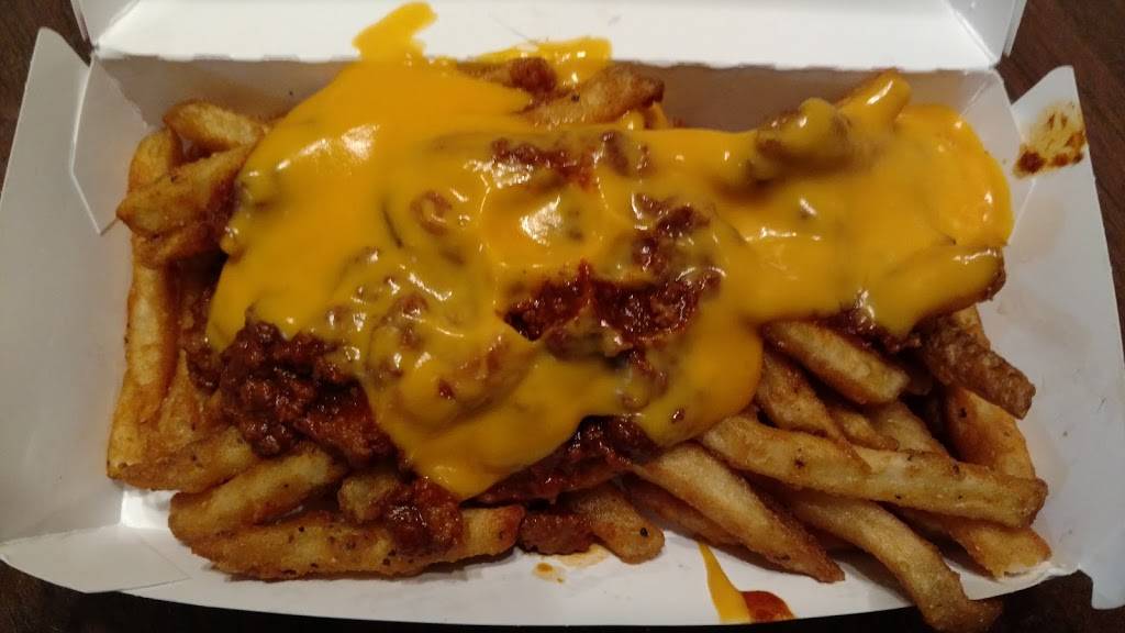 Checkers | restaurant | 2009 Pepperell Pkwy, Opelika, AL 36801, USA | 3347457733 OR +1 334-745-7733