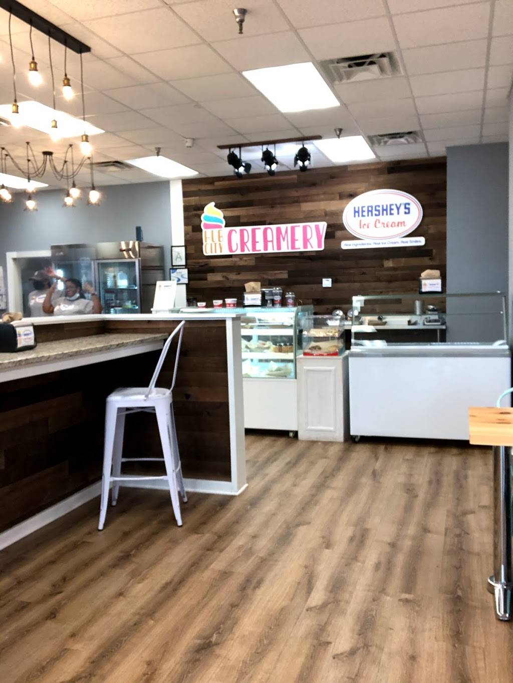 Hub City Creamery | restaurant | 4400 Hardy St Suite A8-9, Hattiesburg, MS 39402, USA | 7692236171 OR +1 769-223-6171