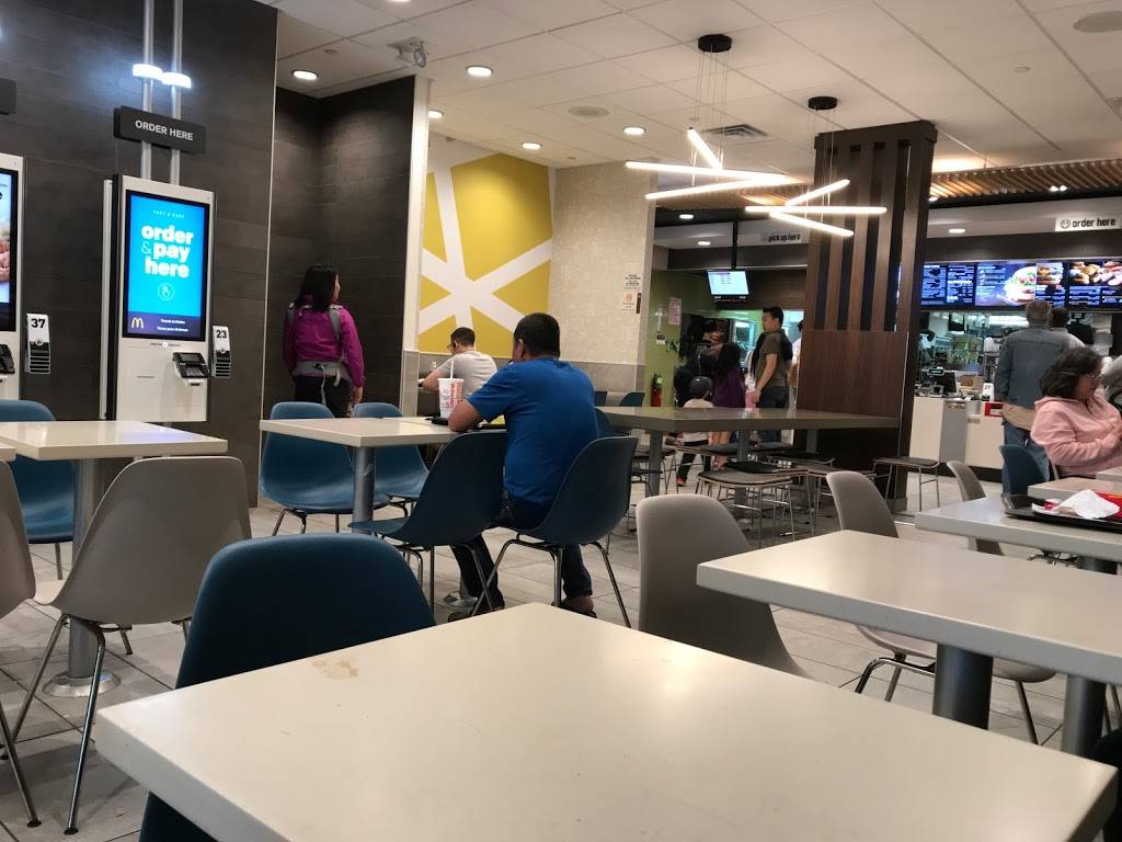 McDonalds | cafe | 106-15 71st Ave, Forest Hills, NY 11375, USA | 7187938181 OR +1 718-793-8181
