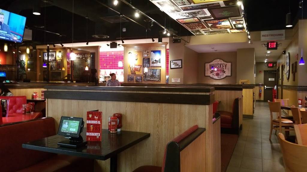Red Robin Gourmet Burgers and Brews | restaurant | 1000 Palisades Center Dr A-403, West Nyack, NY 10993, USA | 8453581908 OR +1 845-358-1908