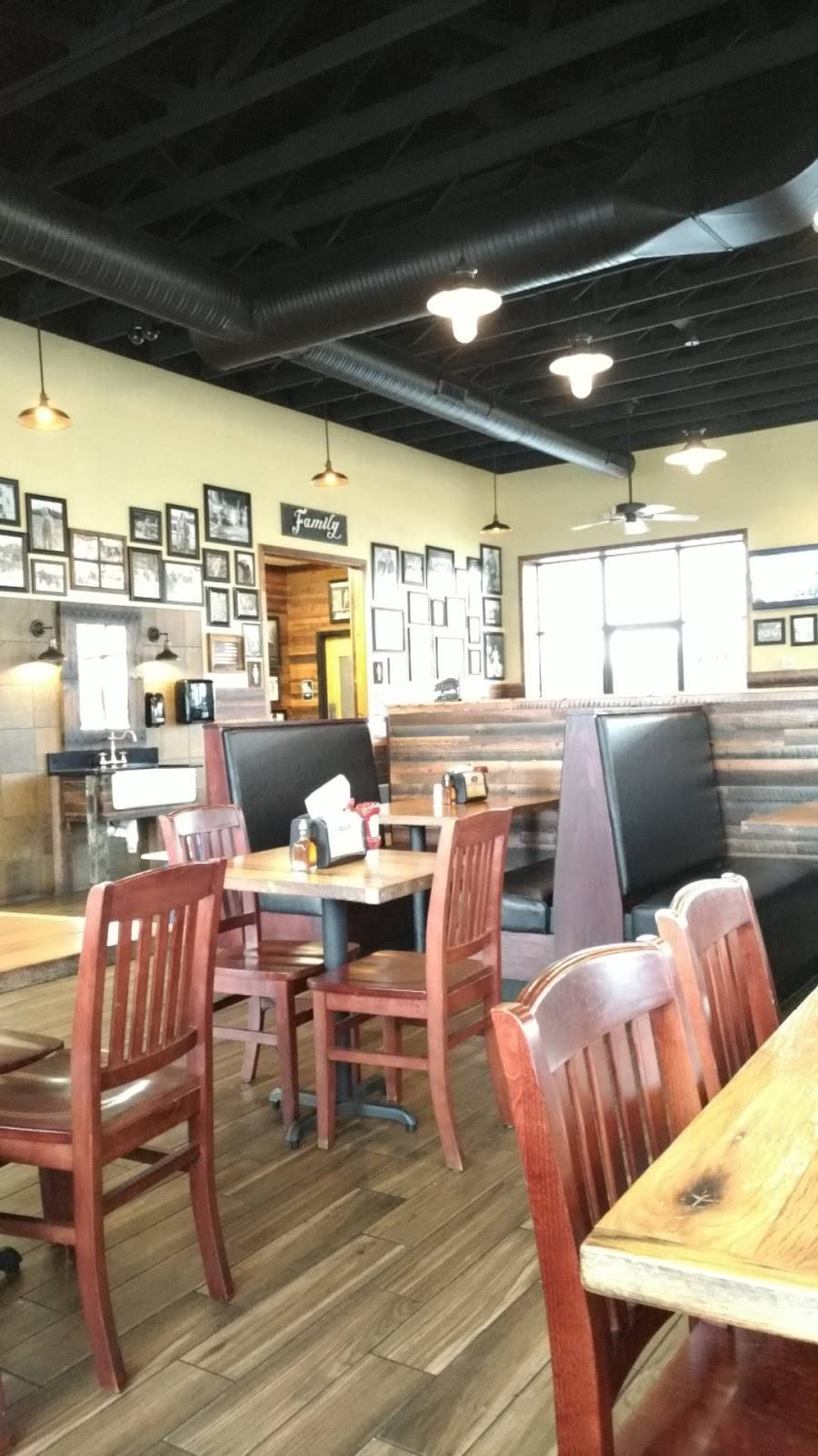 Moores Olde Tyme Barbeque Chicken & Seafood | restaurant | 2043 Central Park Dr, Winterville, NC 28590, USA | 2523534227 OR +1 252-353-4227