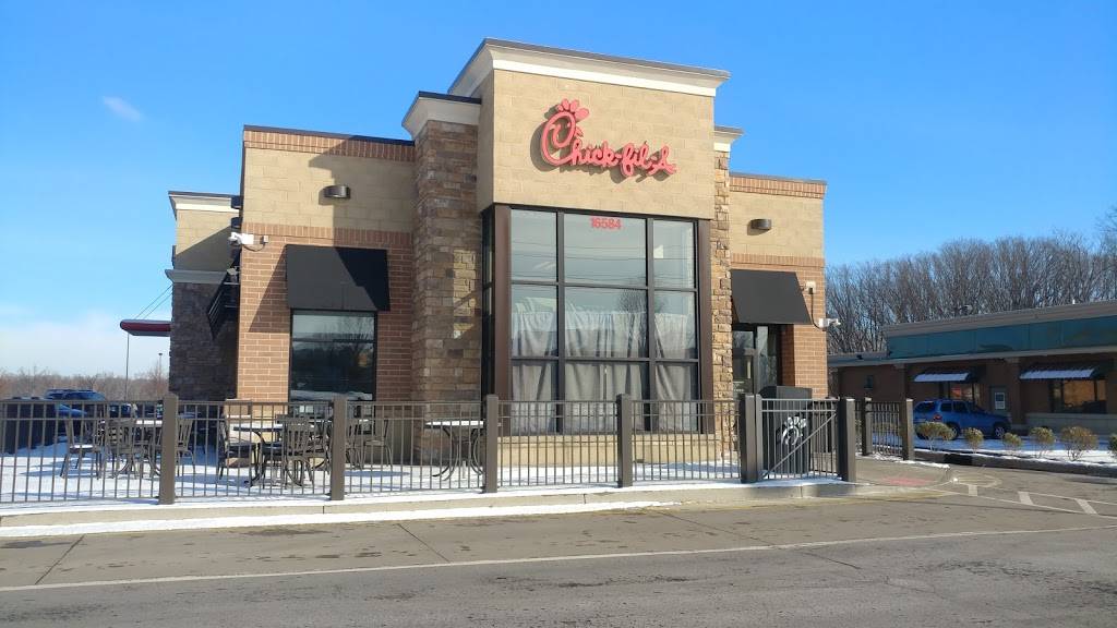 Chick-fil-A | restaurant | 16584 Royalton Rd, Strongsville, OH 44136, USA | 4402382344 OR +1 440-238-2344