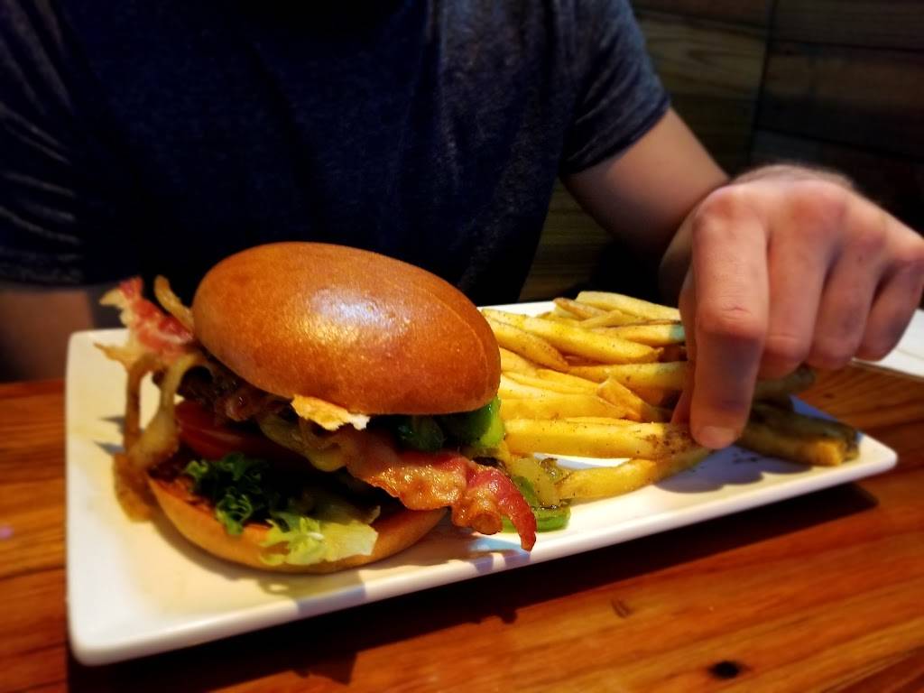 Millers Ale House - Aurora | restaurant | 778 N, IL-59, Aurora, IL 60504, USA | 6303328574 OR +1 630-332-8574