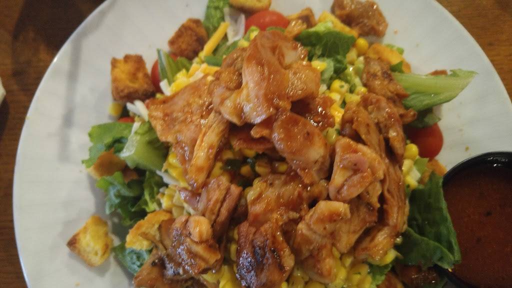 Myron Mixons Pitmaster Barbeque | restaurant | 220 N Lee St, Alexandria, VA 22314, USA | 7035353340 OR +1 703-535-3340