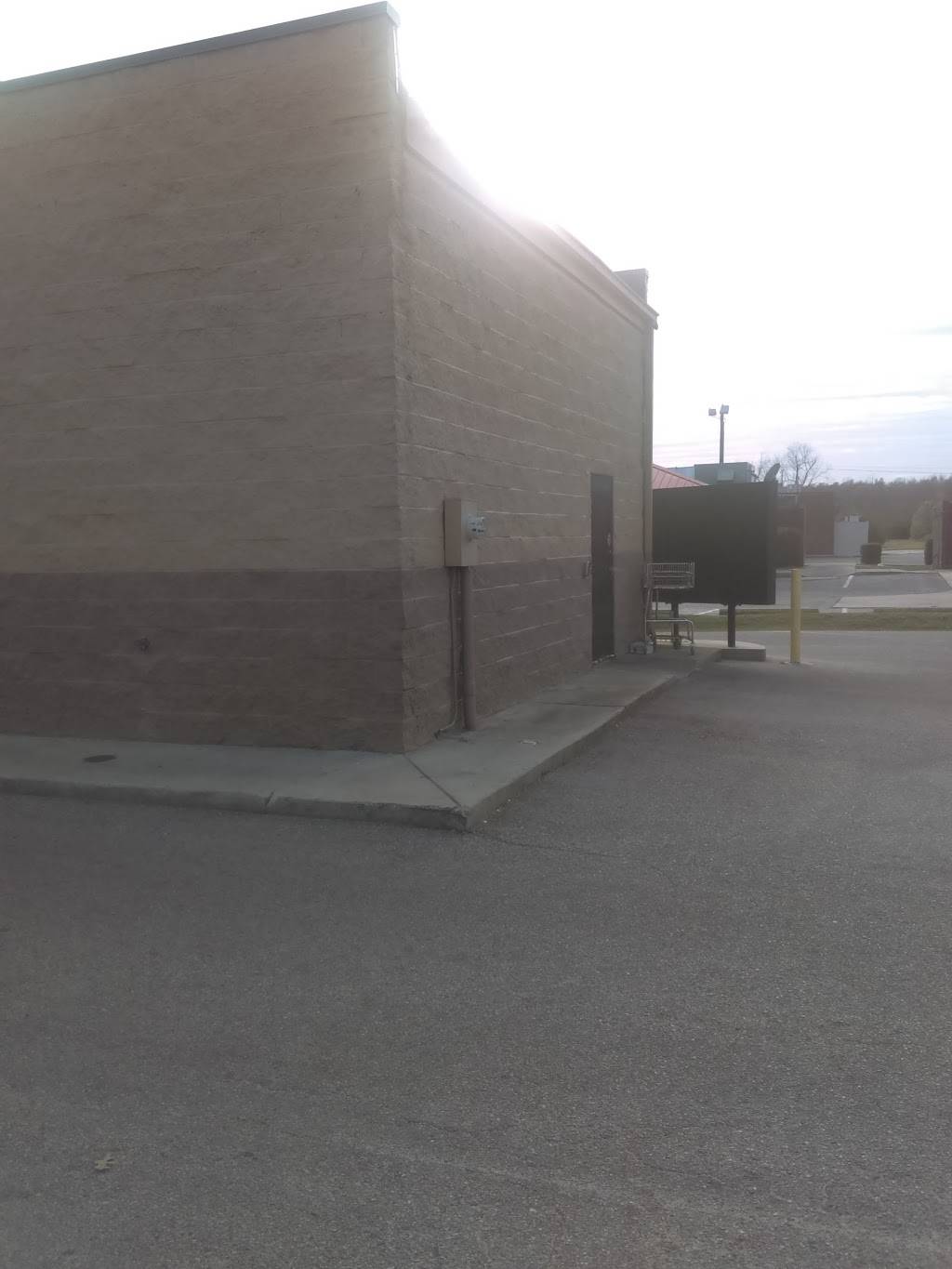 Subway | restaurant | 416 W McIntyre St, Mullins, SC 29574, USA | 8434644084 OR +1 843-464-4084