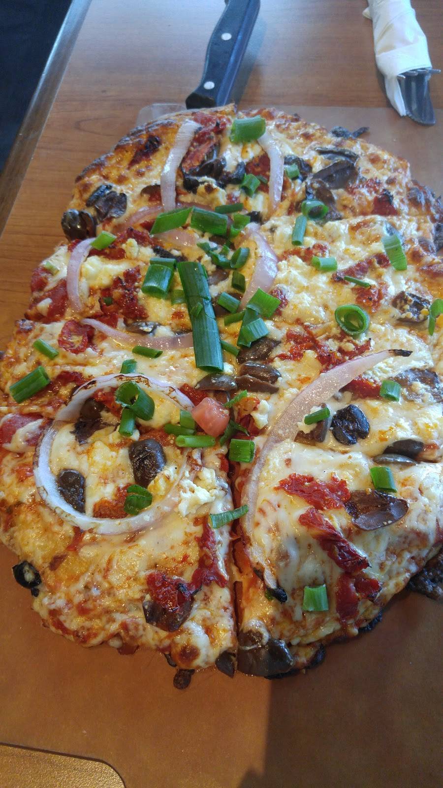 Boston Pizza | restaurant | 1231 Boulevard des Promenades, Saint-Bruno-de-Montarville, QC J3V 6H1, Canada | 4504415555 OR +1 450-441-5555