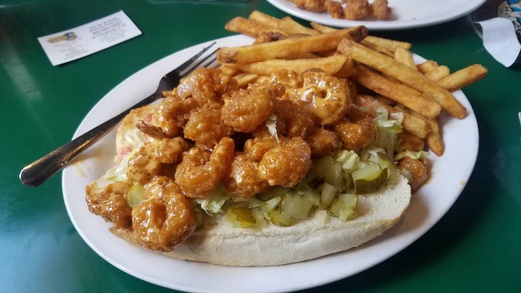 Gators Dockside Melbourne | restaurant | 4200 N Wickham Rd, Melbourne, FL 32935, USA | 3213393375 OR +1 321-339-3375