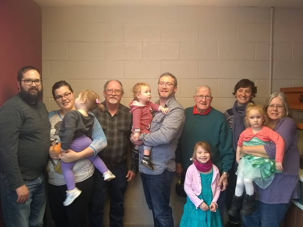 Papa Js Pizzeria | restaurant | 18557 Maple St, Lake Ann, MI 49650, USA | 2312757007 OR +1 231-275-7007