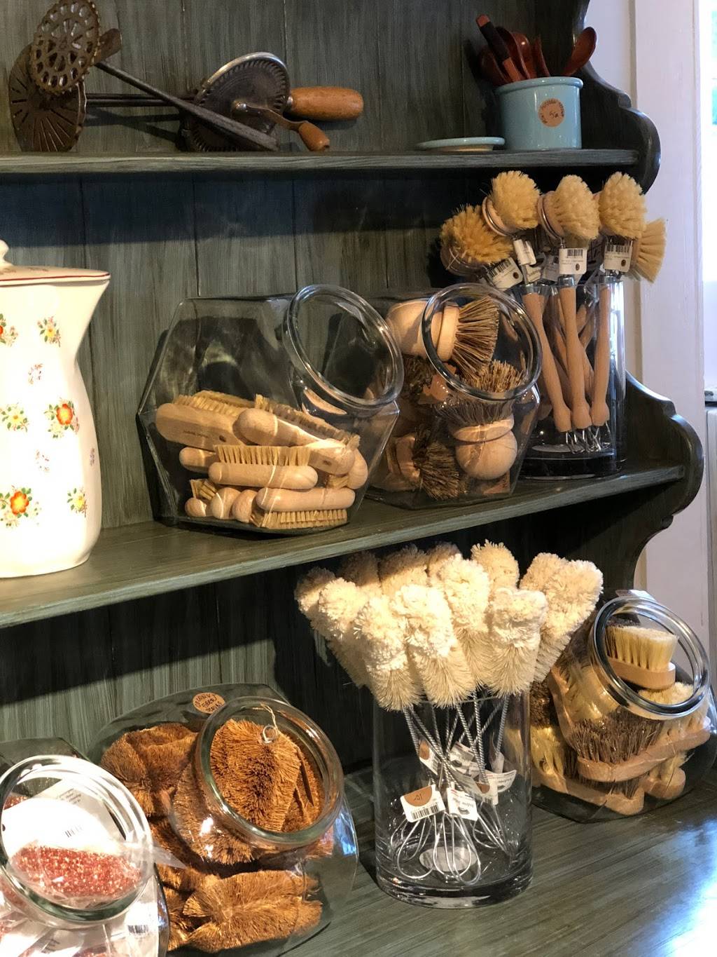 Greiser’s Coffee & Market | cafe | 299 Center Rd, Easton, CT 06612, USA | 2032209424 OR +1 203-220-9424