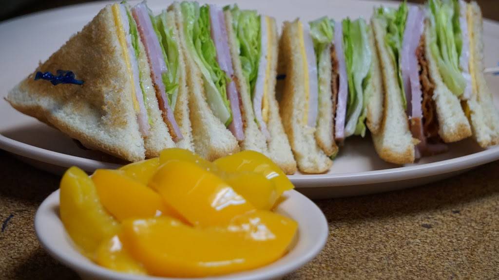 Pressley Park Restaurant | restaurant | 740 Pressley Rd, Charlotte, NC 28217, USA | 7045259393 OR +1 704-525-9393