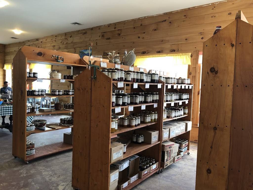 Paulettes Pantry and Eatery | restaurant | 2259 Hwy 11 South, Gravenhurst, ON P1P 1R1, Canada | 7058262709 OR +1 705-826-2709