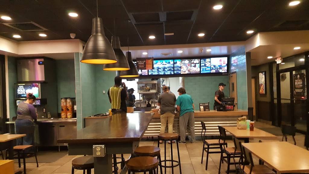 Taco Bell | meal takeaway | 981 Bacons Bridge Rd, Summerville, SC 29485, USA | 8438759496 OR +1 843-875-9496