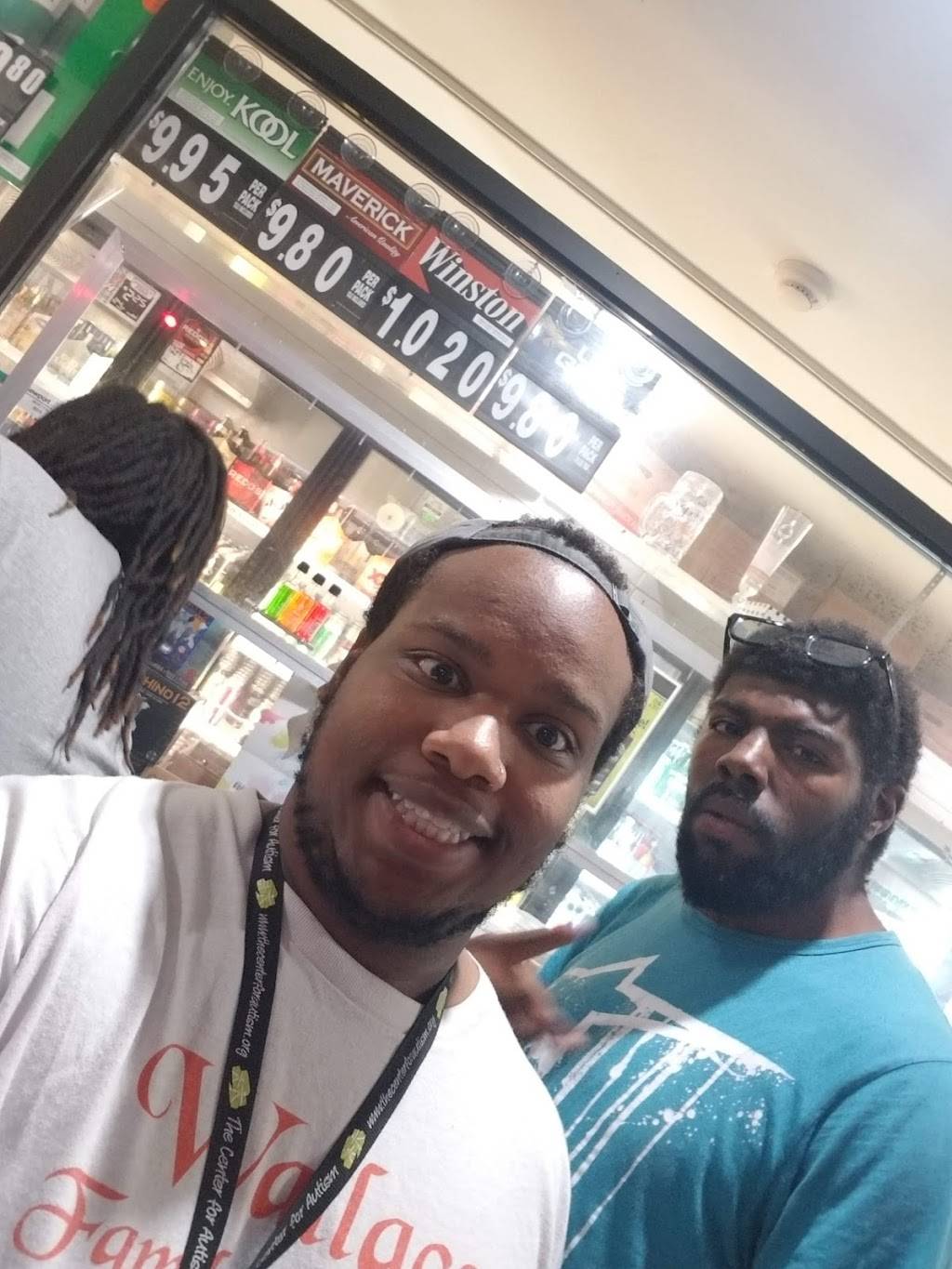 B & J Chinese Restaurant & Cold Beer | restaurant | 5566 Spruce St, Philadelphia, PA 19139, USA | 2159215979 OR +1 215-921-5979