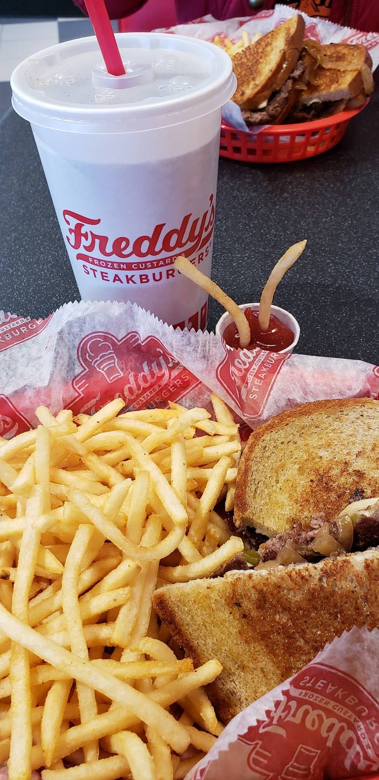 Freddys Frozen Custard & Steakburgers | restaurant | 221 Eagleview Blvd, Exton, PA 19341, USA | 4848742345 OR +1 484-874-2345