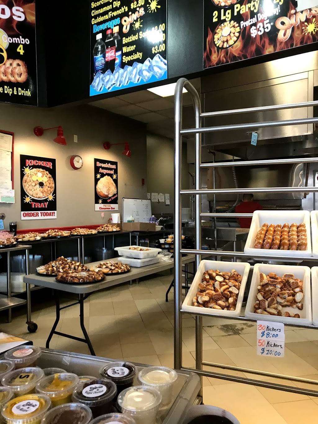 Jims Soft Pretzels | restaurant | 555 York Rd, Warminster, PA 18974, USA | 2156722233 OR +1 215-672-2233