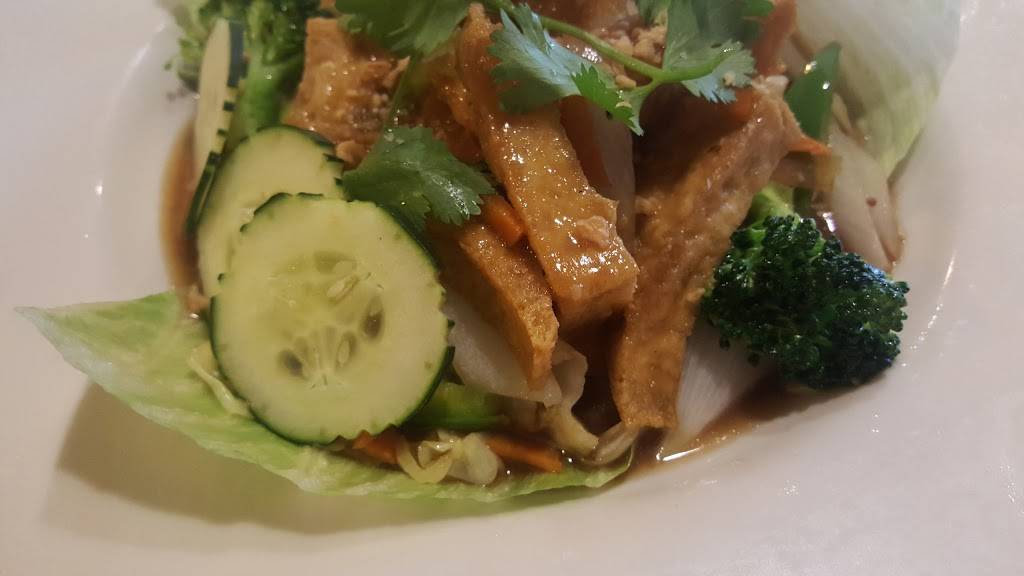 Thai Kitchen | restaurant | 2130 Main St #5, Longmont, CO 80501, USA | 3037727800 OR +1 303-772-7800