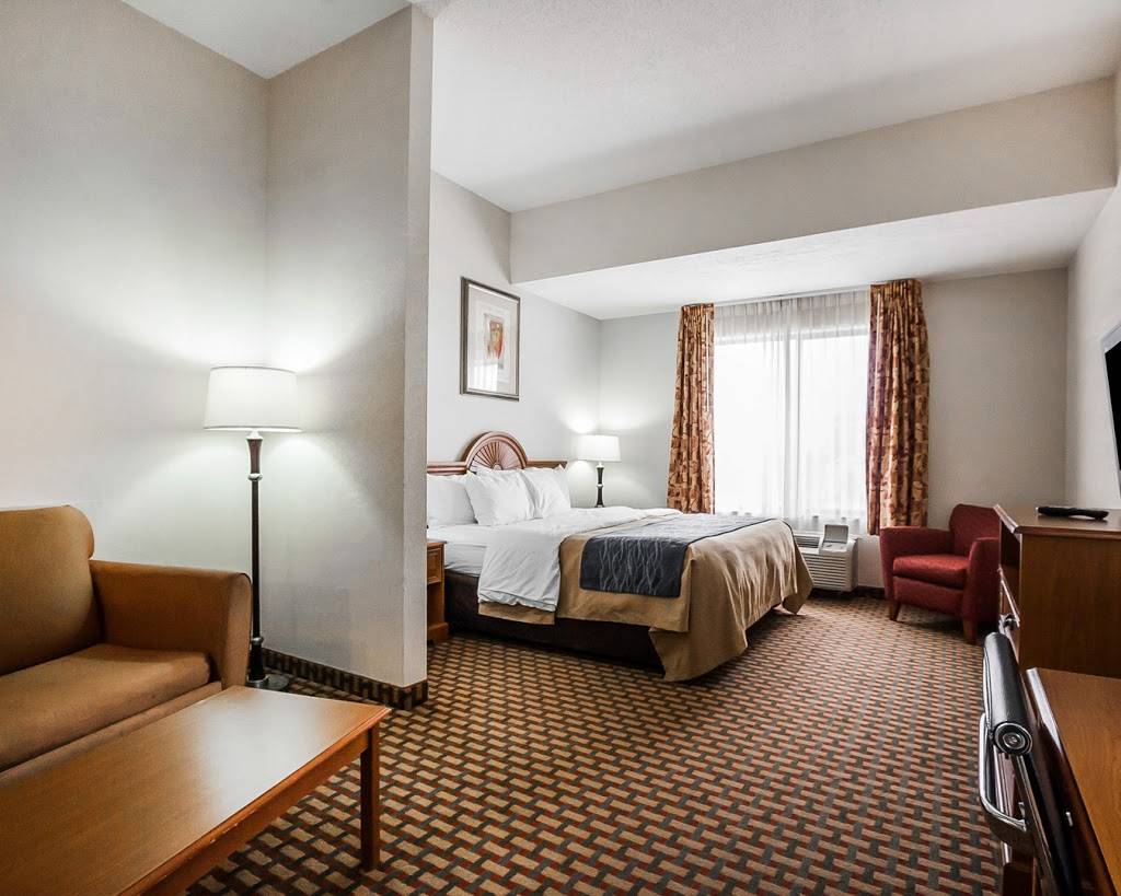 Comfort Inn & Suites Sikeston I-55 | restaurant | 109 Matthews Ln, Sikeston, MO 63801, USA | 5734720197 OR +1 573-472-0197