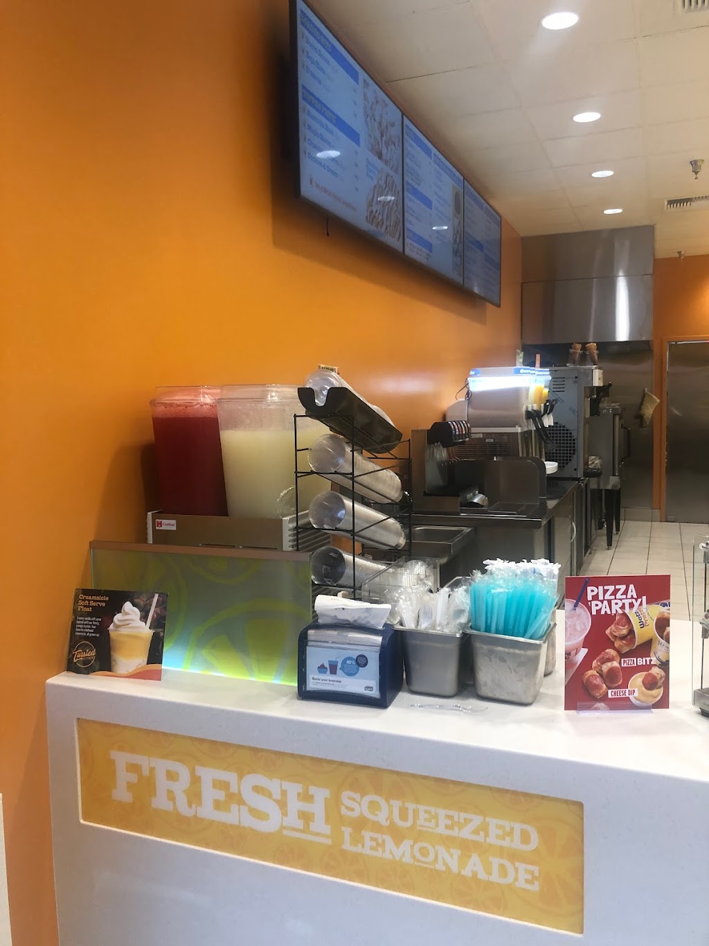 Wetzels Pretzels | bakery | 2801-3027 Countryside Dr Unit #3140, Turlock, CA 95380, USA | 8185059900 OR +1 818-505-9900