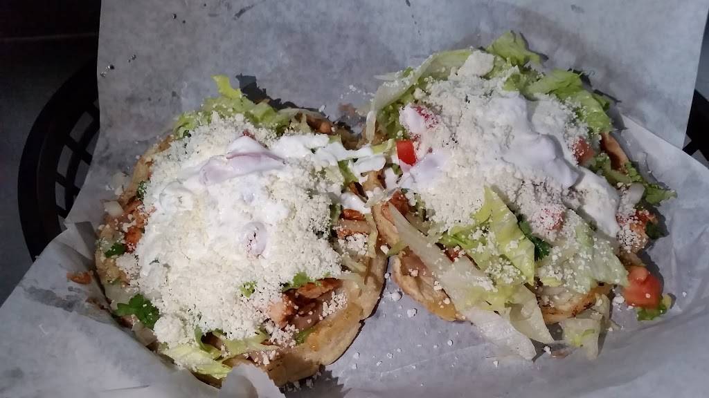 Taqueria Rosita | restaurant | 243-285 E Woodlawn Rd, Charlotte, NC 28217, USA | 7045821976 OR +1 704-582-1976